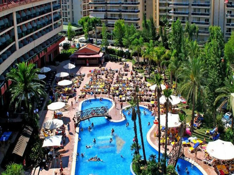 Ohtels Vila Romana Салоу Екстериор снимка